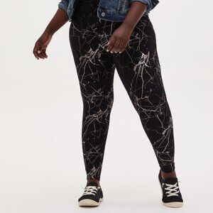 🆕️ Torrid Metallic Silver Marble Foil Graphic Full Length Premium Leggings